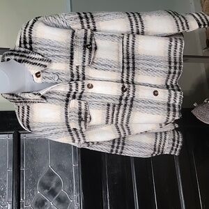 #22 NWT LA MIEL Black Cream Plaid Oversized Textured Jacket Raw EdgeWomen Size S